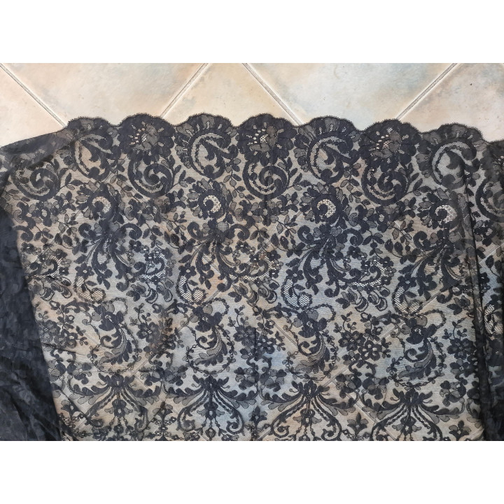 Antike Spanische Mantilla 1960er | Schwarze Spitze 220x100