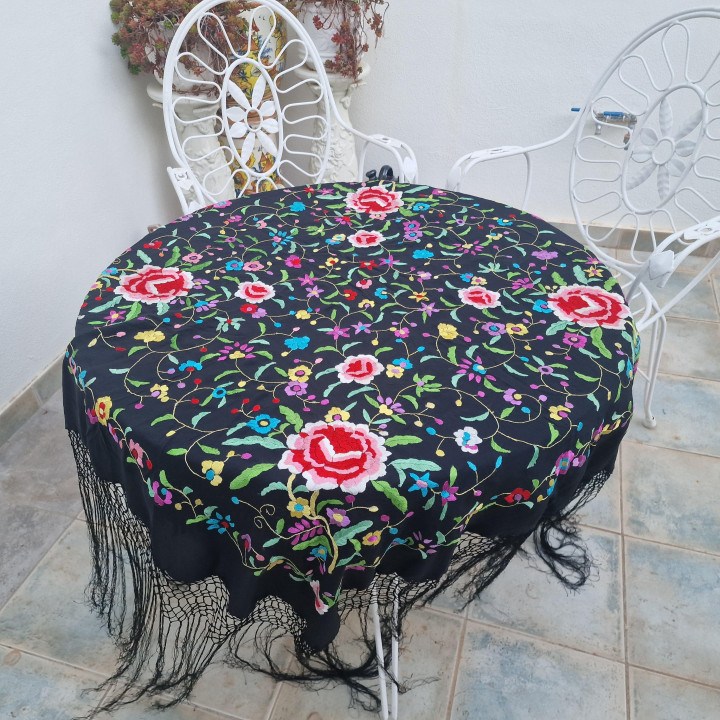 Mantón de Manila Vintage Años 50 - Seda Negra Bordada a Mano