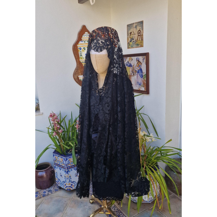 Mantilla Española Vintage 1970 - Encaje Negro 120x255 cm
