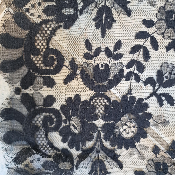 Vintage Spanische Mantilla 1970er - Große schwarze Spitze