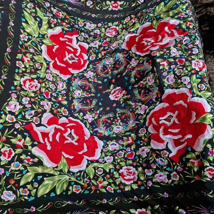 Mantón de Manila Vintage Seda Preta Bordado à Mão 1960