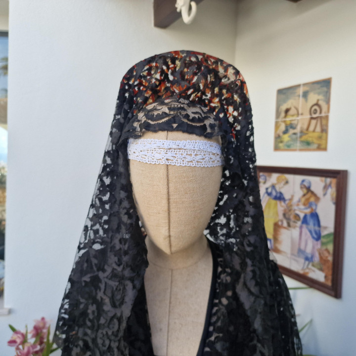 Mantilla española antigua de seda 1910 - Belle Époque