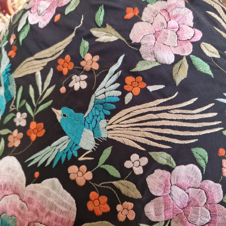 1950年代 手刺繍 シルク マントン・デ・マニラ 黒
