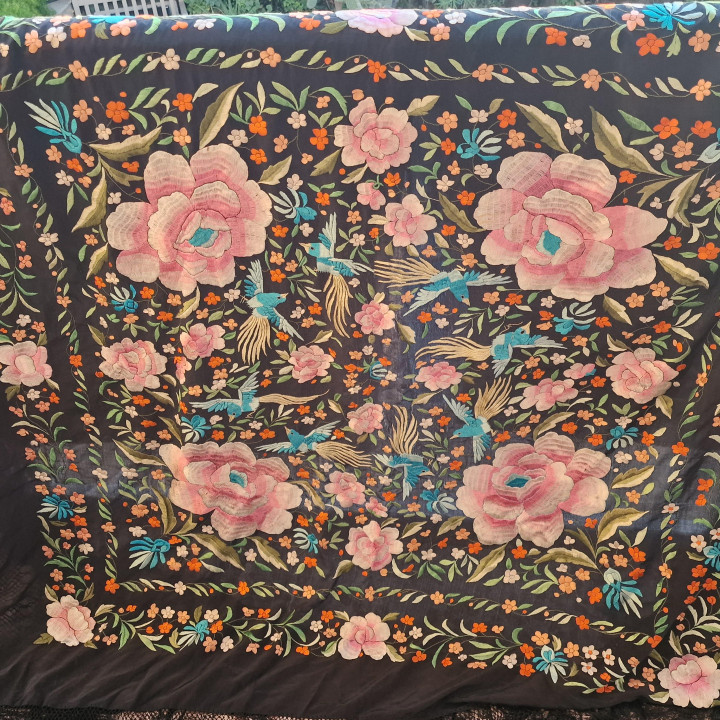 1950年代 手刺繍 シルク マントン・デ・マニラ 黒