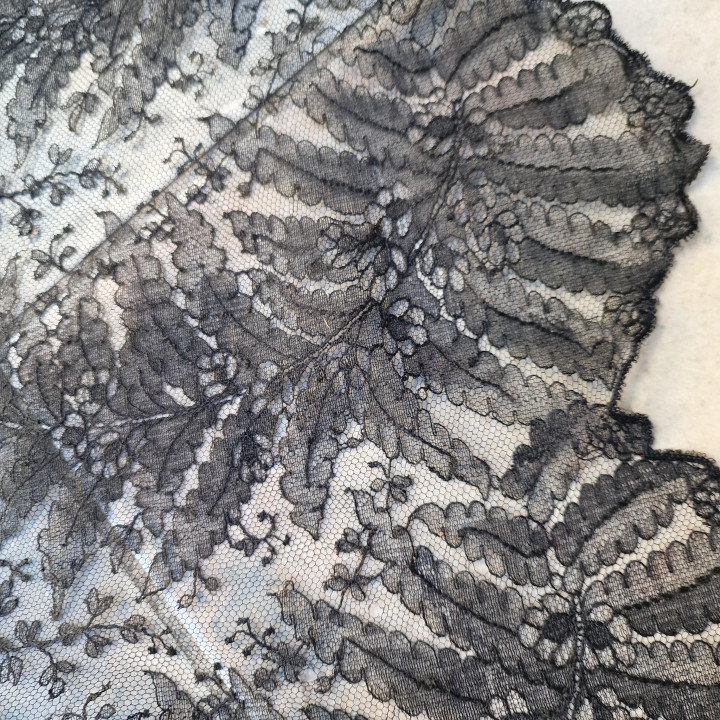 Mantilla Española Vintage 1930 - Encaje Chantilly Negro