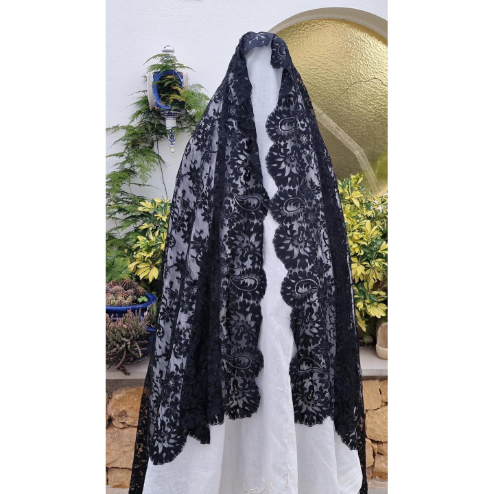 Mantilha Espanhola de Renda Preta (Anos 60) - 150x225 cm