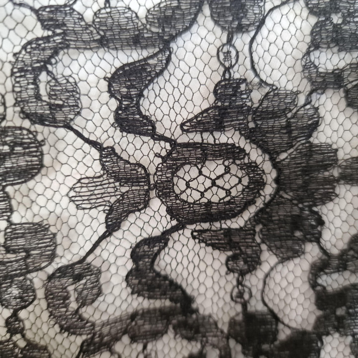 Mantiglia Spagnola Originale Anni '40 | Pizzo Nero 260 cm