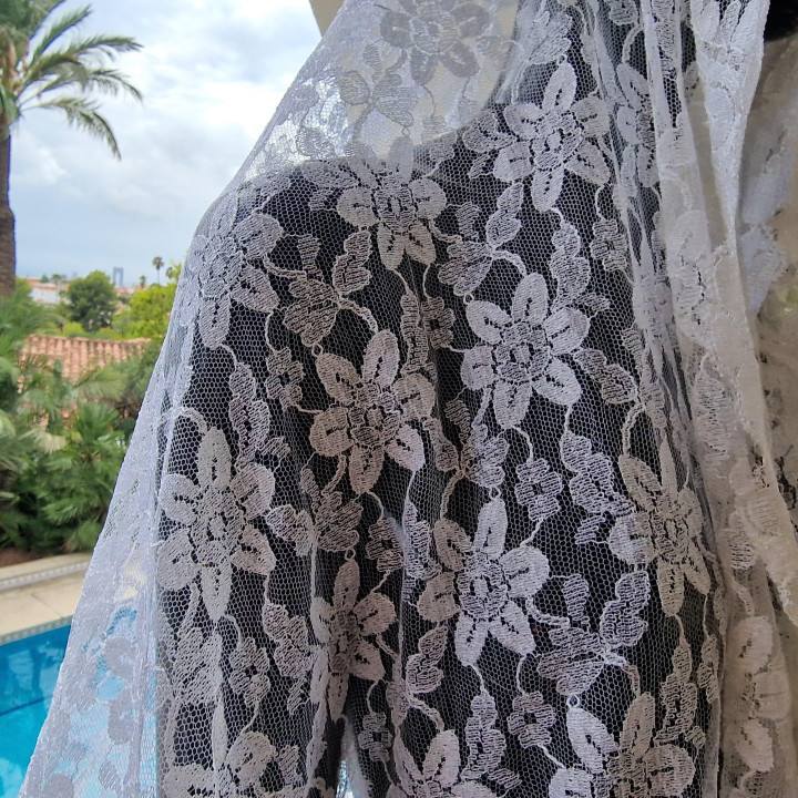 Mantilla Española de Encaje Blanco - Vintage Años 70