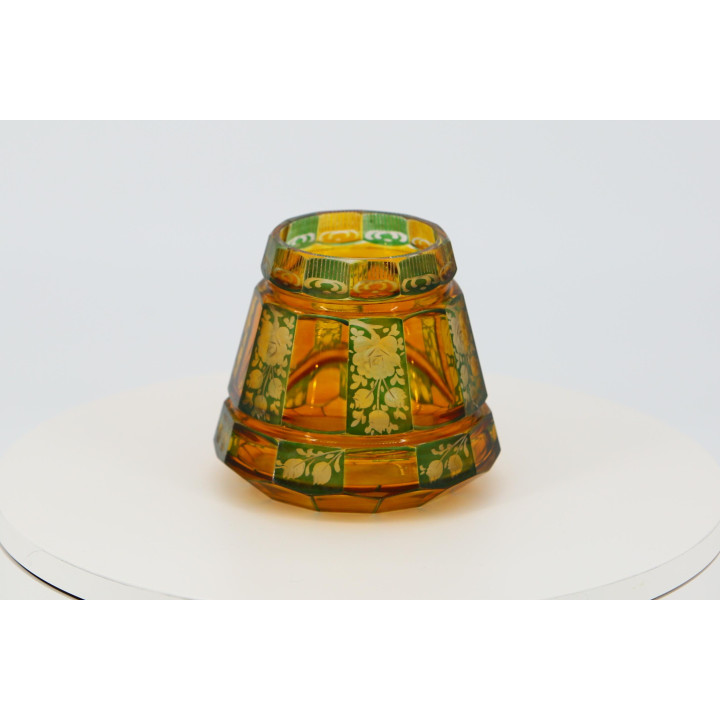 Jarra de Vidro Boémia Âmbar Gravada à Mão (Anos 50)