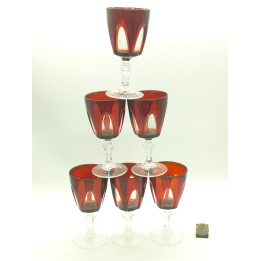 Conjunto de 6 Taças de Cristal Vermelho Rubi Lapidado