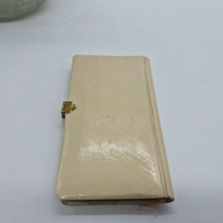 Livro de Orações Amor á Dios 1903 - Celulóide e Latão