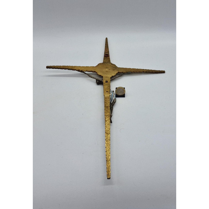 Grand crucifix mural des années 1940 en métal et verre