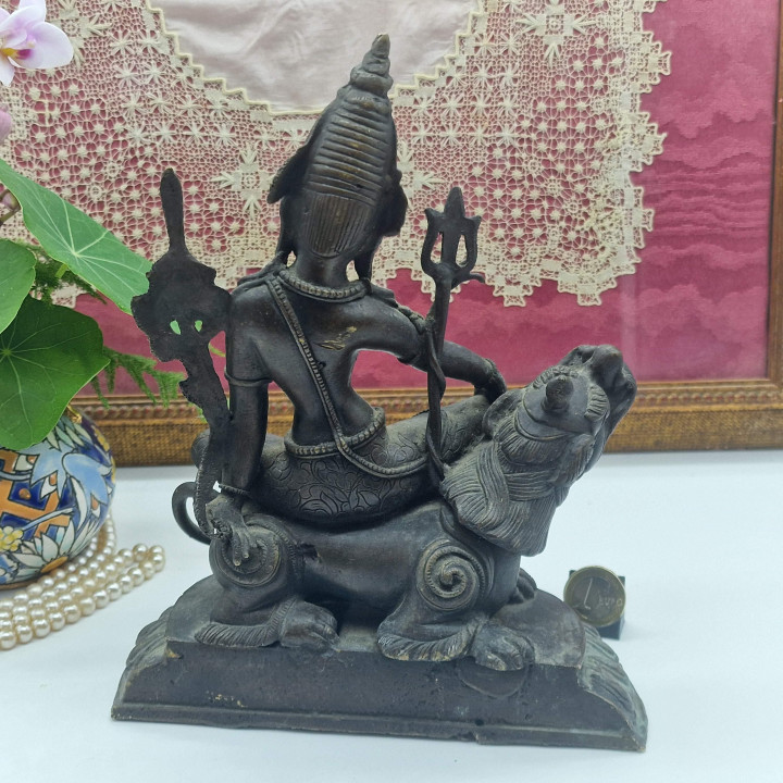 Simhanada Lokeshvara Bronzestatue - 23 cm