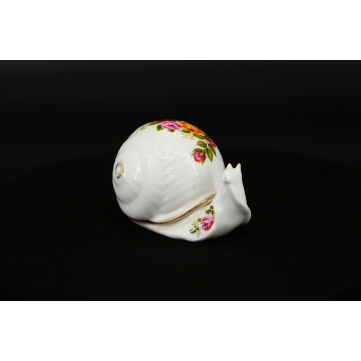 Royal Albert Cottage Rose Snail Porcelain Trinket Box