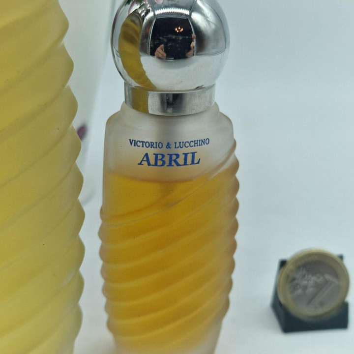 Set Perfumes Vintage Abril Victorio & Lucchino (100ml + 30ml)