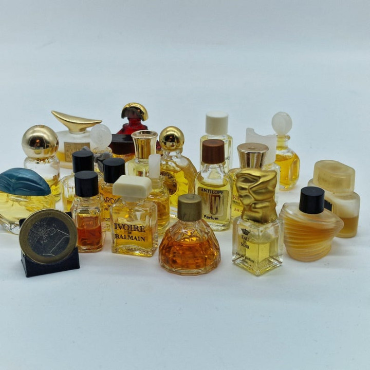 Colección de 25 Miniaturas Perfumes Vintage Guerlain, Balmain