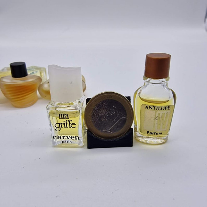 25 Vintage Französische Miniaturparfums Guerlain, Balmain
