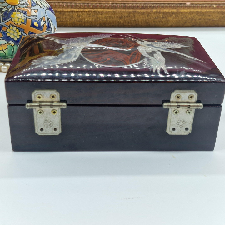 1960s Korean Najeon-chilgi Mother of Pearl Jewelry Box