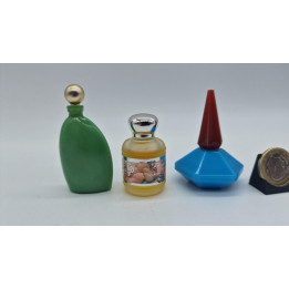 Set di Miniature di Profumi Vintage Cacharel
