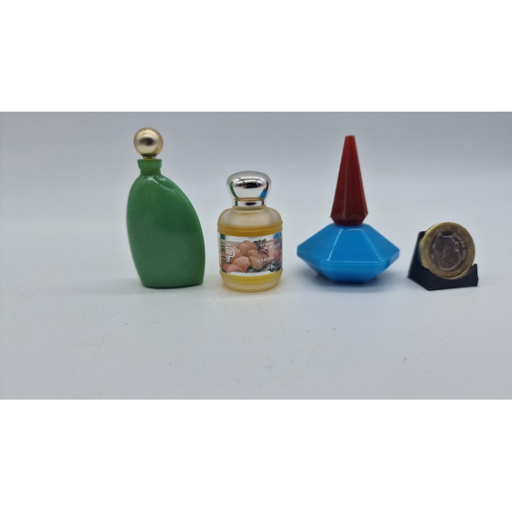 Conjunto de Miniaturas de Perfumes Vintage Cacharel