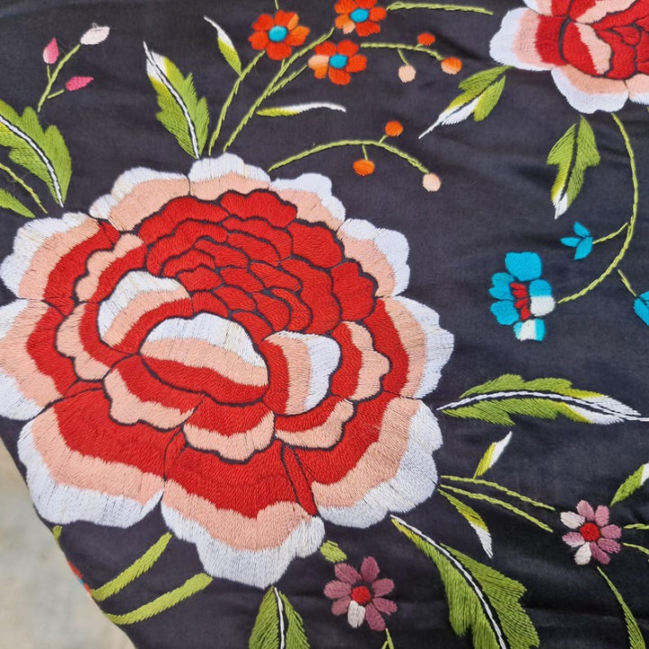 Vintage Silk Manila Shawl Mid-20th Century | Antique