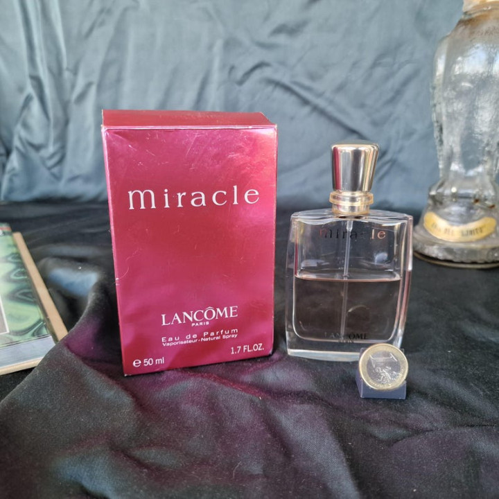 Vintage Lancôme Miracle 2006 EDP 50ml (25ml Remaining)