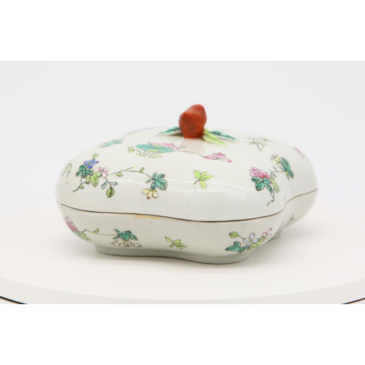 Caja de Porcelana Familia Rosa Siglo XIX