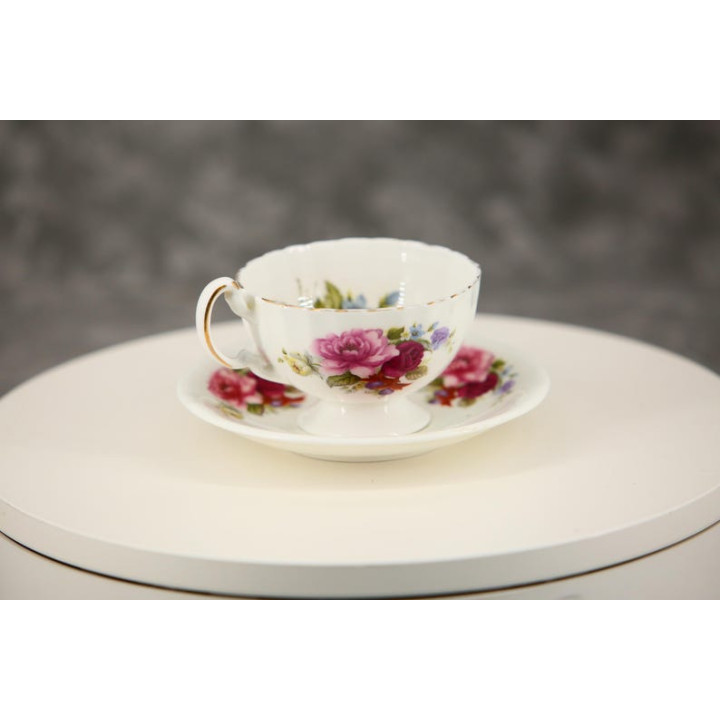 Vintage porseleinen theekop en schotel set