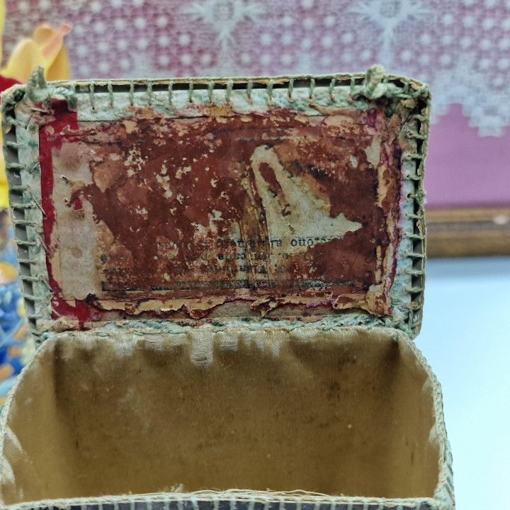 Caja de Recuerdos Antigua (1900-1910) - Arte Popular Eduardiano