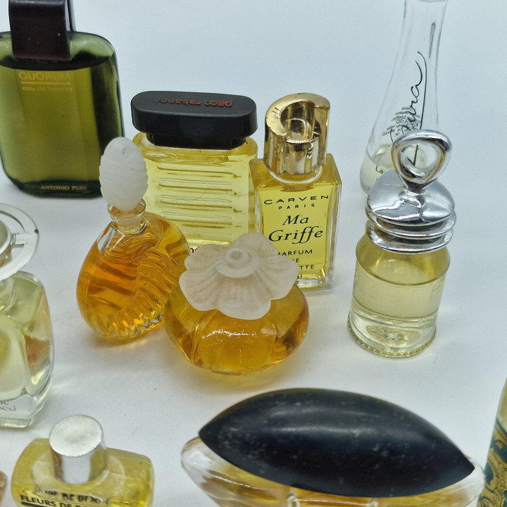 Lote de 30 Miniaturas de Perfume Vintage, Frascos de Colección, Vivienne Westwood, Caron, Paco Rabanne, Carven, Vidrio Años 198…