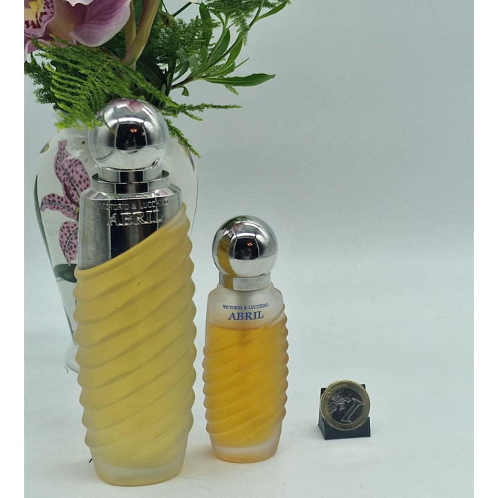 Lote de Perfumes Vintage Victorio y Lucchino Abril Rosendo Mateu EDT, Conjunto de 2 Frascos 100ml e 30ml, Fragrância Rara dos A…