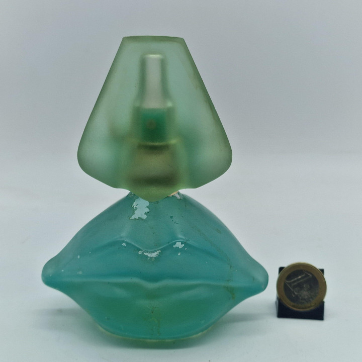 Profumo Vintage Salvador Dali Laguna Eau de Toilette, Flacone Scultoreo Labbra e Naso Anni 90, Tester da 100ml con 25ml di Cont…