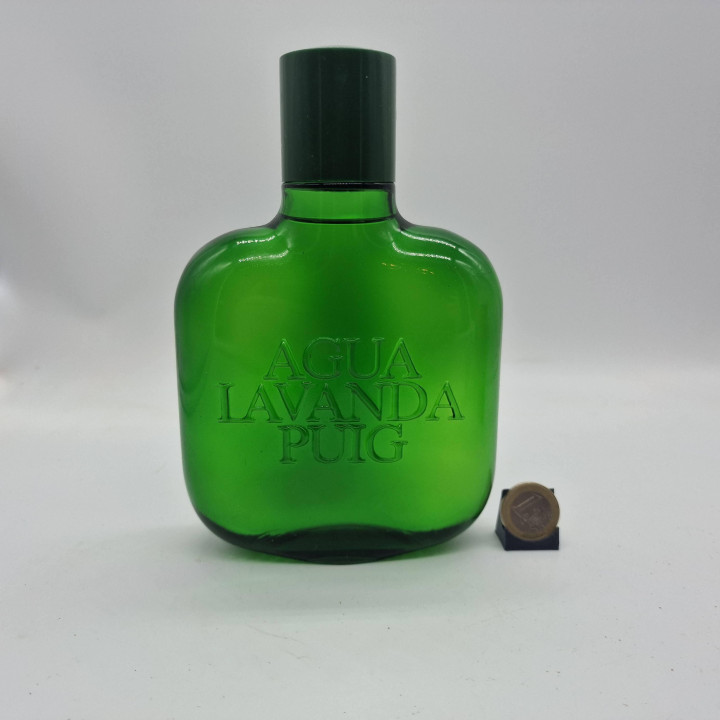 Botella de colonia vacía y frasco de perfume Agua Lavanda Puig, 500 ml, vidrio verde grabado, vintage años 80, España coleccion…