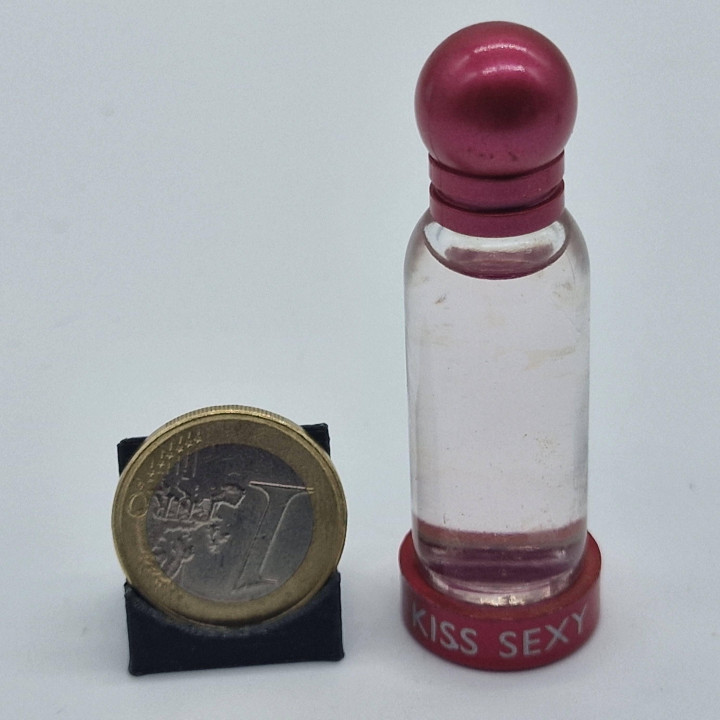 Zestaw 2 Miniatur Perfum, Kolekcjonerskie Flakoniki - J. Del Pozo Halloween Fever i Kiss Sexy, Vintage Zapachy z Lat 2010 4-5ml