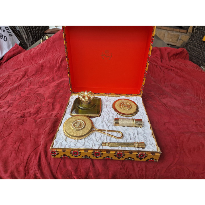 Jogo de Penteadeira Myrna Pons Barcelona Corona, Frasco de Perfume Polvilhador Espelho de Mao Batom com Caixa, Vintage de Luxo…