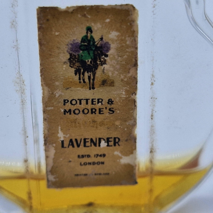 Antiek Parfumflesje - Potter & Moore Lavender Water, Vintage Glazen Fles met Messing Dop, Engeland Jaren 1920 Verzamelobject