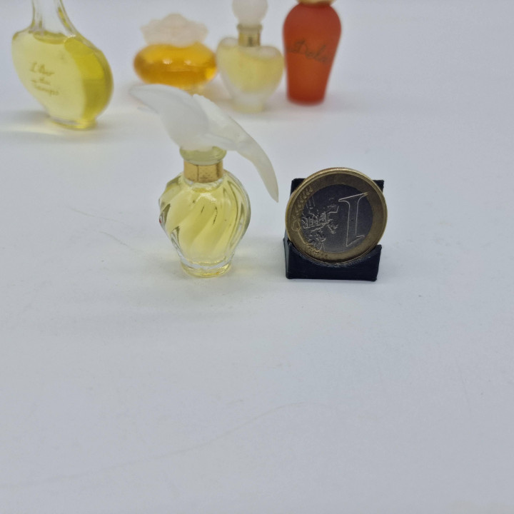 Set de Miniaturas de Perfume Vintage, Coleccion de 5 Nina Ricci, L'Air du Temps Lalique, Fleur de Fleurs, Deci Dela y Farouche,…