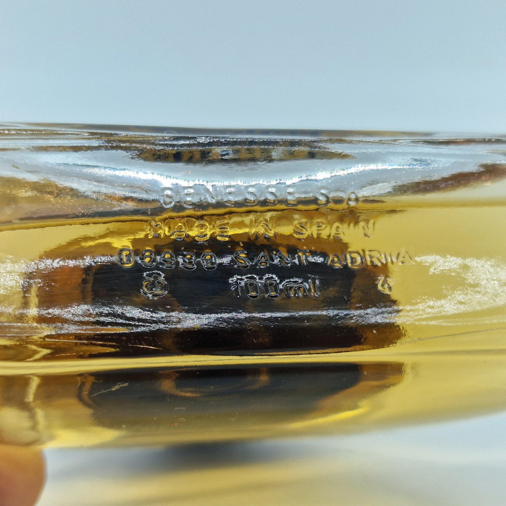 ヴィンテージ香水 オードトワレ - スカーレット ジェネッセ S.A. 100ml 三角ピラミッドボトル レア スペイン製 貴重な廃盤フレグランス 1990年代 レトロ コレクターズアイテム 珍しい香水