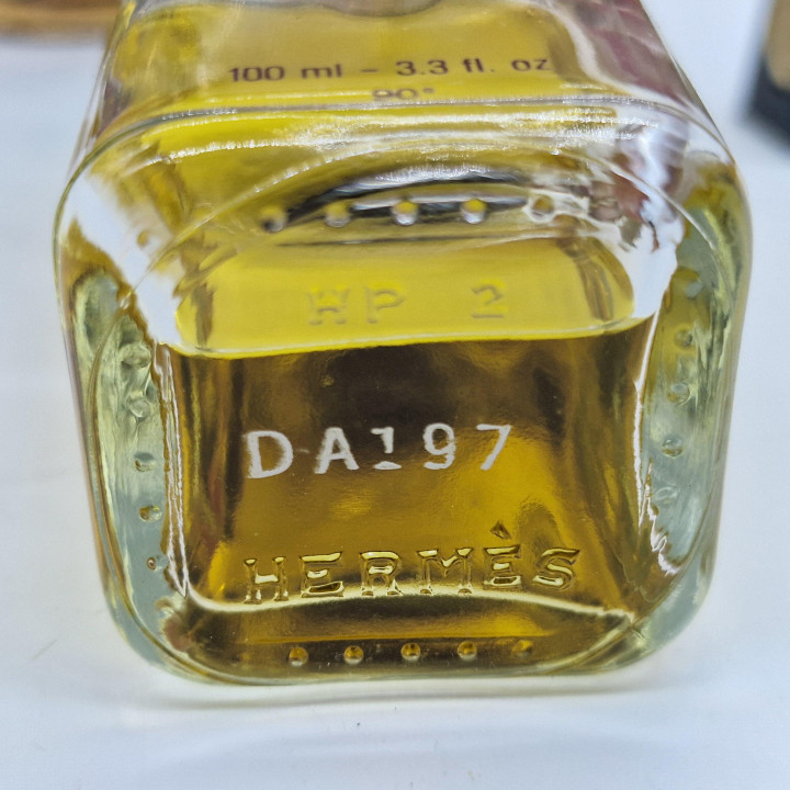 ヴィンテージ香水 エルメス カレーシュ オードトワレ 100ml - 残量約65ml 箱なし 1980年代 激レア フランス製 昔の香水 女性用フレグランス 稀少 コレクション用ガラスボトル