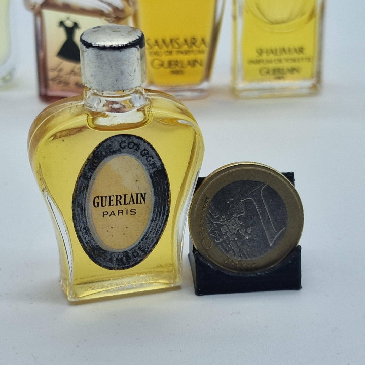 Conjunto de 9 Miniaturas de Perfume Guerlain - Shalimar, Samsara