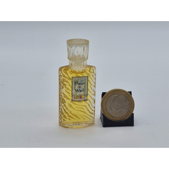 Vintage Parfum Miniaturen, Ted Lapidus, Weil, Priscilla Presley, Etienne Aigner Geuren, Verzamelbare Mini Flesjes, Jaren 1980 e…