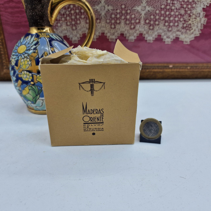 ヴィンテージ フェイスパウダー ミルルギア マデラス デ オリエンテ, 未開封 NOS スペイン製 化粧品 ボックス, 1950年代 アールデコ バルセロナ 希少 コレクション 骨董品