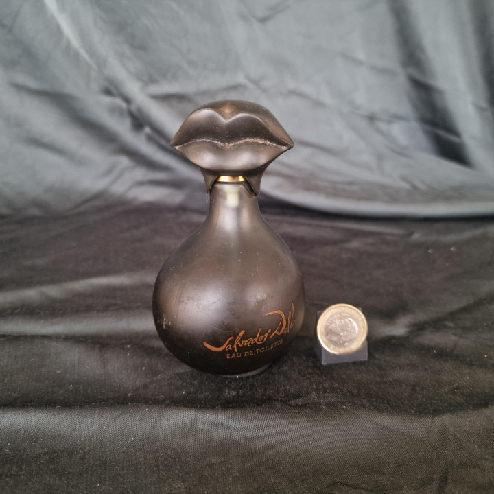 Perfume Vintage Salvador Dali Eau de Toilette - Frasco Labios Vidro Fosco, 100 ml com cerca de 75 ml Restantes, Arte Surrealist…