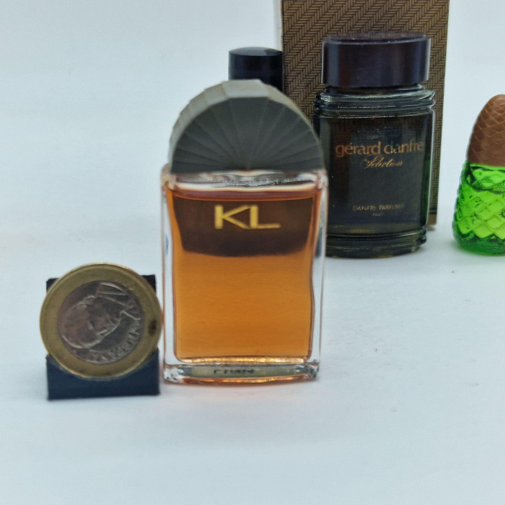 Set van 6 Vintage Herenparfum Miniaturen — Gucci, Lagerfeld