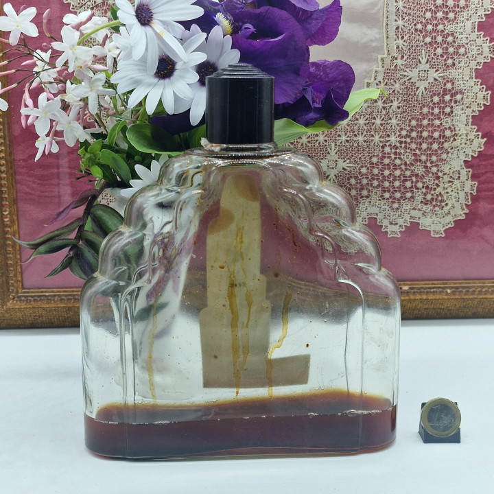 Antique Myrurgia Maderas de Oriente 1L Display Bottle
