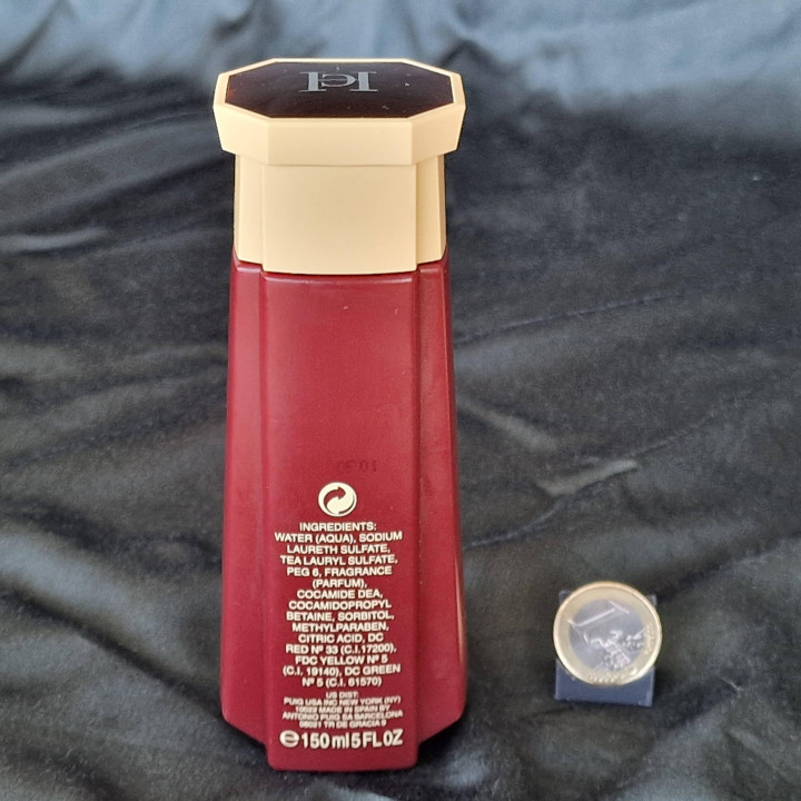 Gel Douche Vintage et Savon Carolina Herrera Herrera for Men, Flacon Octogonal de 150ml, Pièce de Collection Discontinuée vers…