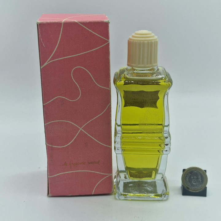 Винтажный одеколон Isabel Maria от Productos Vera - Мексика 1960-е - Стеклянный флакон 125 мл с оригинальной коробкой для колле…
