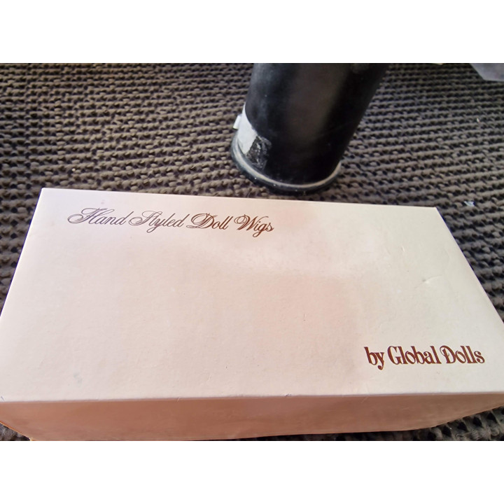 Global Dolls Joni ウィッグ 13-14インチ カネカロン NOS