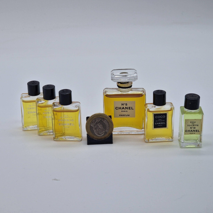 Conjunto 6 Miniaturas Perfume Vintage Chanel - No 5 Parfum, Coco, Cristalle, No 19, Lote de Fragrâncias Colecionáveis, Anos 80…