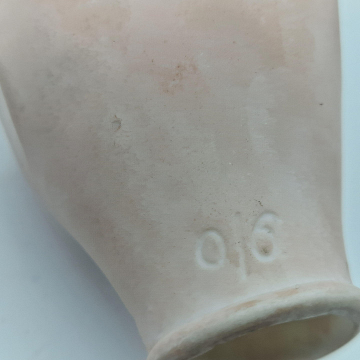 Torso de Muñeca Antigua de Porcelana Biscuit - Década 1920